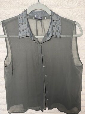 Studded Collar Sheer Button-Front Tank - Gray